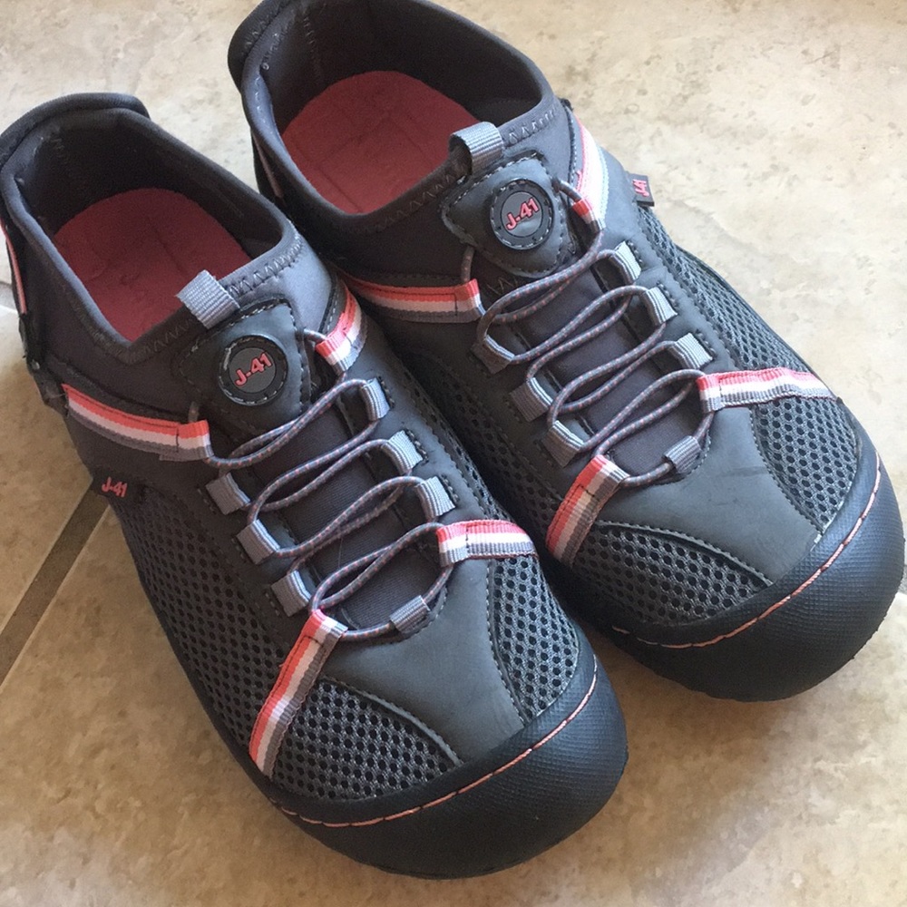 J-41 Adventure On waterproof shoes